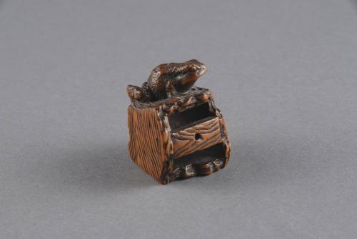 Frog Netsuke