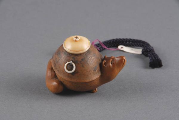 Tea Kettle Story Netsuke