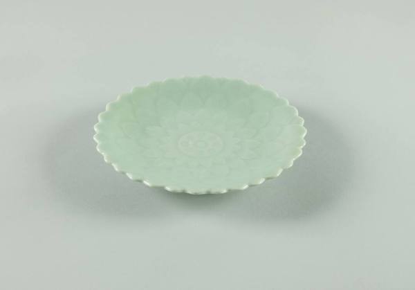 Celadon-glazed “Lotus” Dish